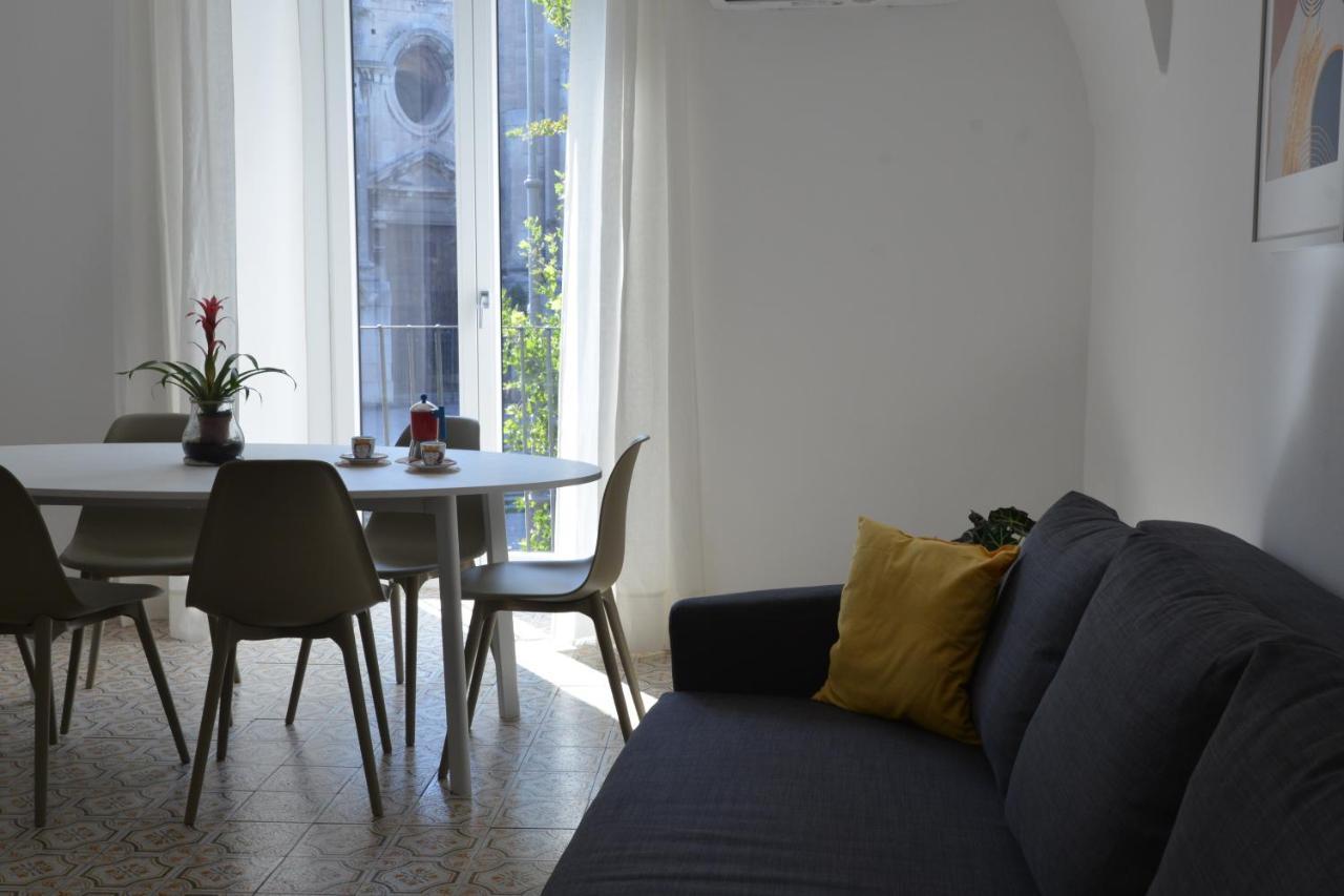 Casa Dante Apartment Катания Екстериор снимка